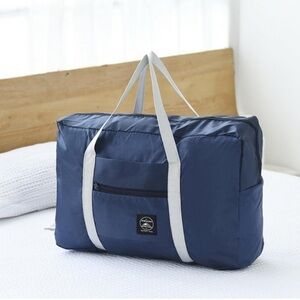 Sleek New Navy Large Duffel Bag with Gray Straps